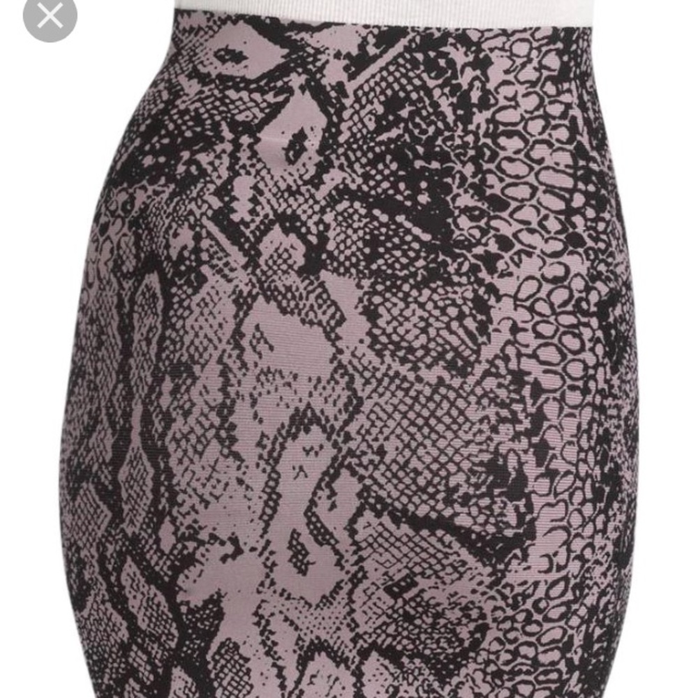 BCBGMAXAZRIA BANDAGE DRESS - Picture 4 of 4